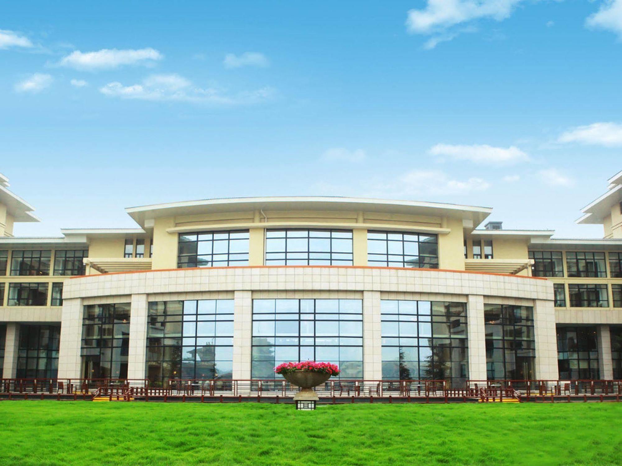 New Century Grand Hotel Kaifeng Exterior foto